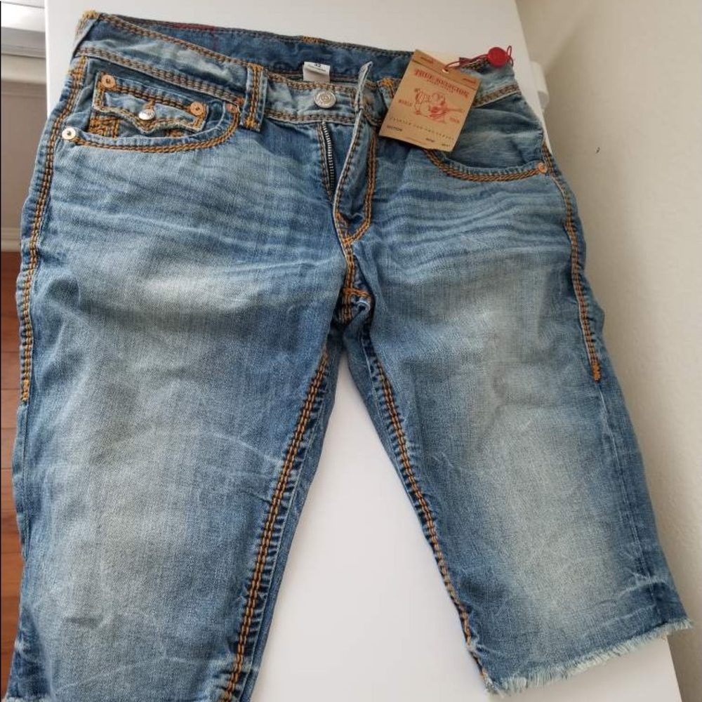 NEW True Religion Cut Off Shorts Men’s
